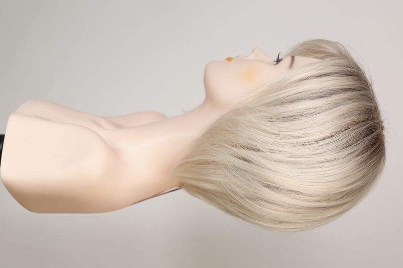 Wig women's 52981 HCXD945G (Y8/MIX613/122) Artificial dark short hair