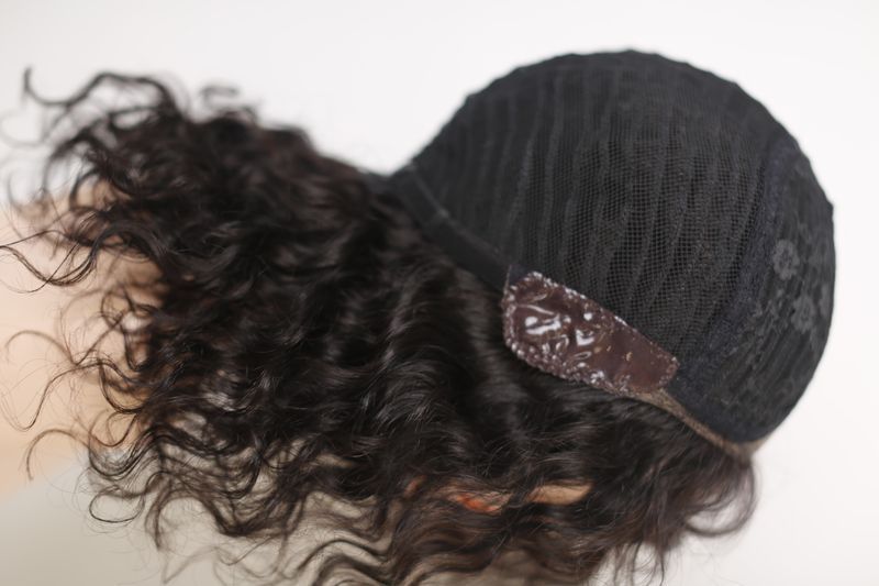 Натуральна перука жіноча 31654 Wigs M (1В) Темне волосся середньої довжини - фотографія