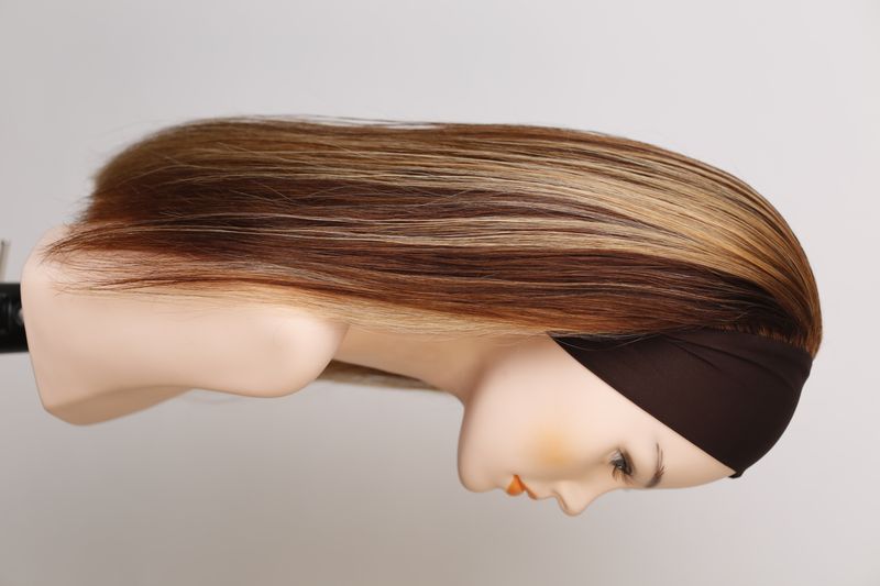 Half wig on a ribbon 7640 (7/7+9/0)