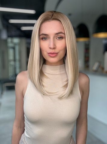 Wig women's 53042 MARY - lace (122/24+8) Artificial light long hair