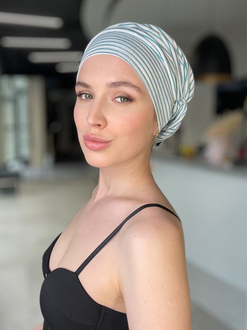Turban 12322 model czapki z drapowaniem na dw&oacute;ch szwach - фото