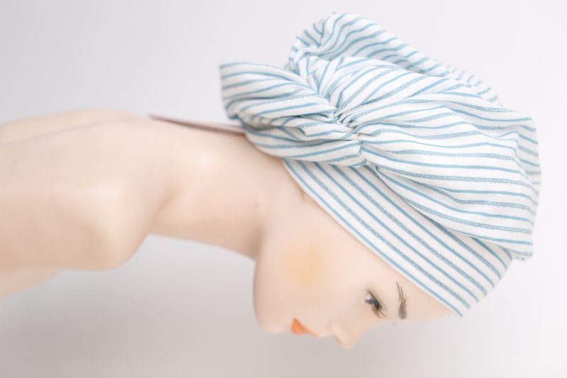 Turban 12322 model czapki z drapowaniem na dw&oacute;ch szwach - фото