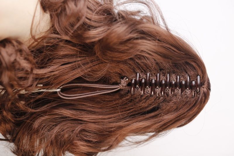 Buns 90450 T170 (33) Artificial medium length red hair