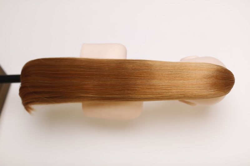 Buns 90152 T4050 (27C) Artificial red long hair