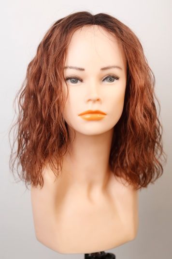 Натуральна перука жіноча 31643 BB lace (BLOND) Бургунді волосся середньої довжини - фотографія