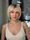 Натуральна перука жіноча 31632 Wigs-7T/60 (7T/60) Світле волосся середньої довжини - фотографія
