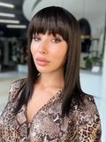 Synthetic women's wig 53190 H7006 AT (6) Dark hair of medium length