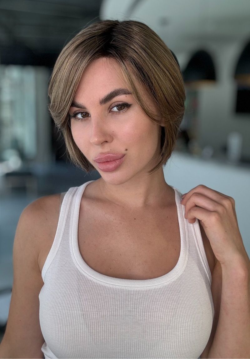 Women's synthetic wig 041527 First Mono Lace (12/24+8) Medium-length light brown hair