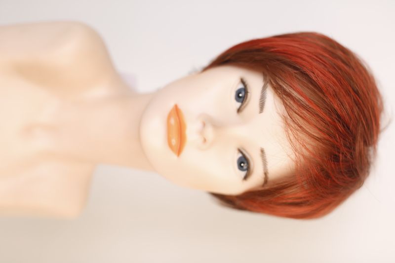 Wig 041216 Roxy (131/132-33)