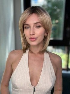 Перука жіноча 4649 HEVRO 100-200 (Y928). Штучне світле волосся середньої довжини - фотографія