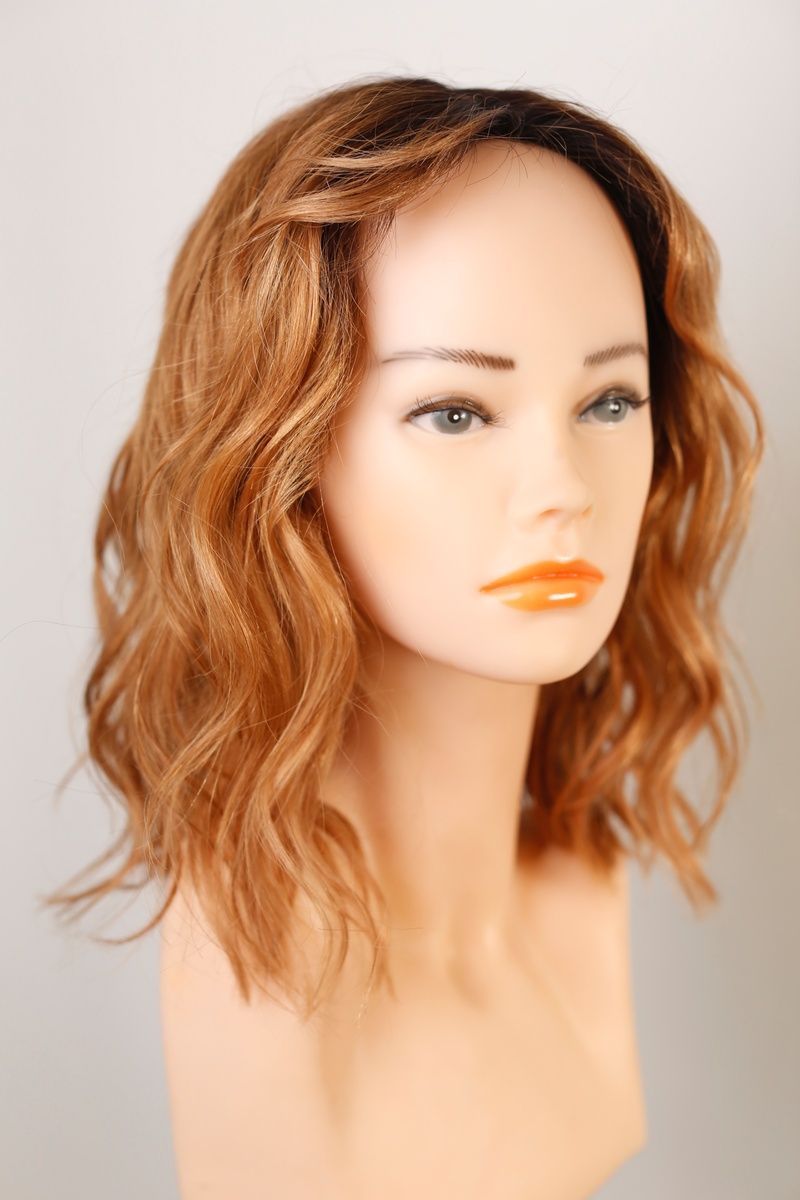Натуральна перука жіноча 31566 Wigs M combi&white (4+8) Русяве волосся середньої довжини - фотографія