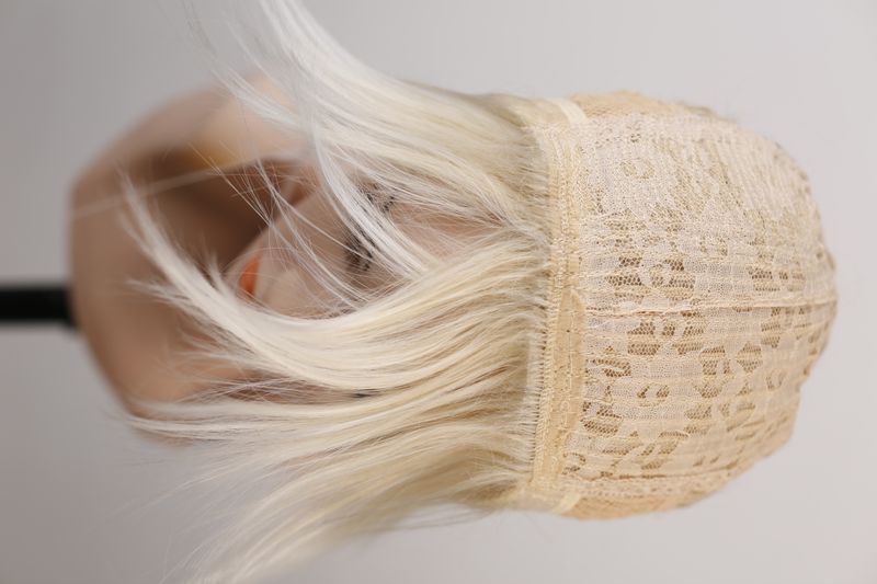 Peruka damska 52902 CXD901G (266TA) Średniej długości sztuczne włosy blond - фото