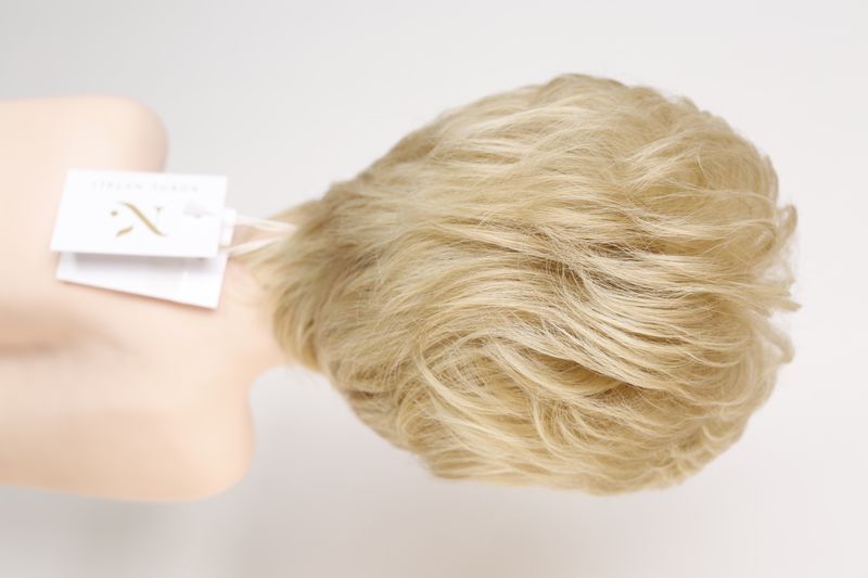 Women's wig 53008 H3390 AT (16H/613) Artificial blonde short hair