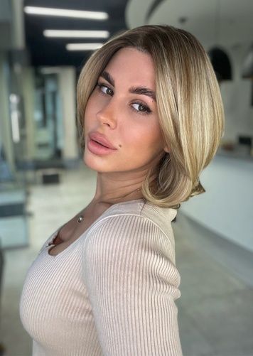 Парик женский 52794 DW2550A MONO+LACE (Y928H) Светлые искусственные волосы средней длины - фото
