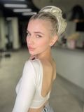 Doczepiany kok na gumce 90666 Q17 (613A) Sztuczne kr&oacute;tkie włosy blond - фото