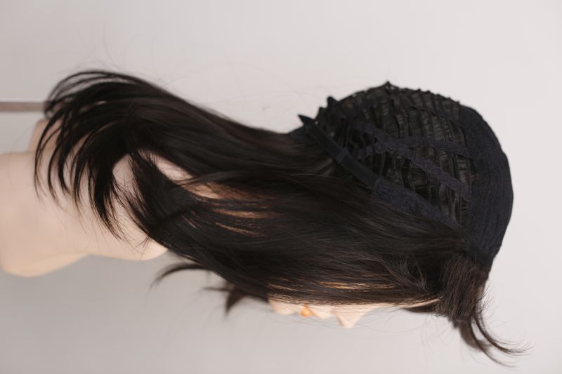 Synthetic women's wig 53053 H5222 (4) Dark hair of medium length